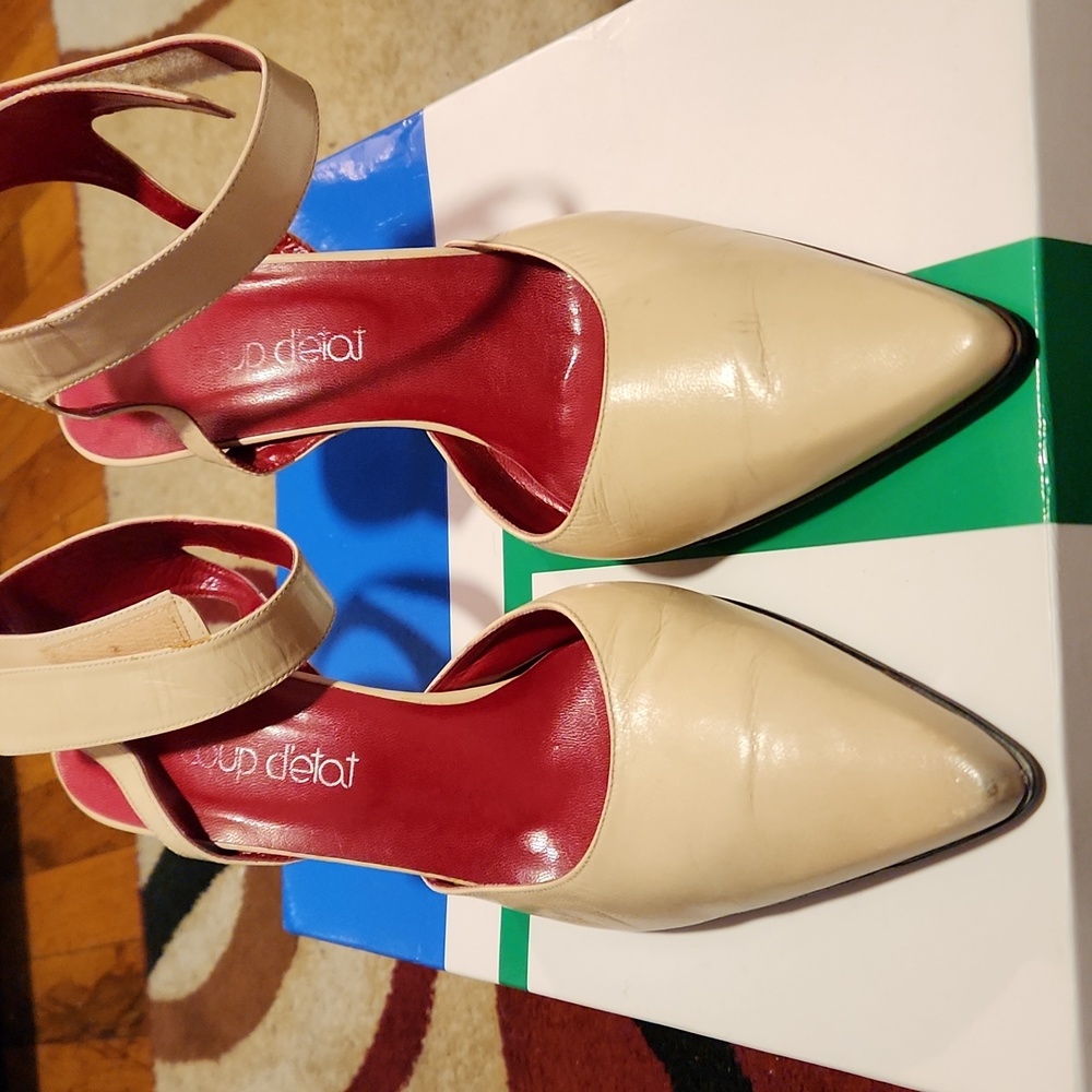 Pumps - Picture 5 of 5